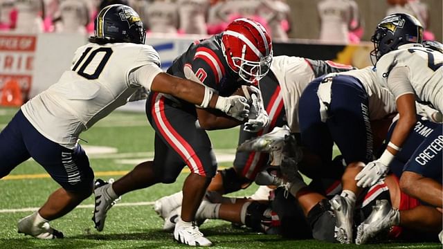 Mater Dei vs. St. John Bosco (Image via Instagram/Mater Dei Football)