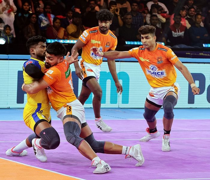 BLR vs PUN Dream11 Prediction: 3 surprise picks for today's Pro Kabaddi 2024 match - October 25, 2024