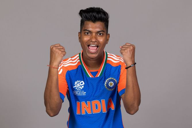 Why is Pooja Vastrakar not playing today’s IND vs PAK 2024 Women’s T20 World Cup match?