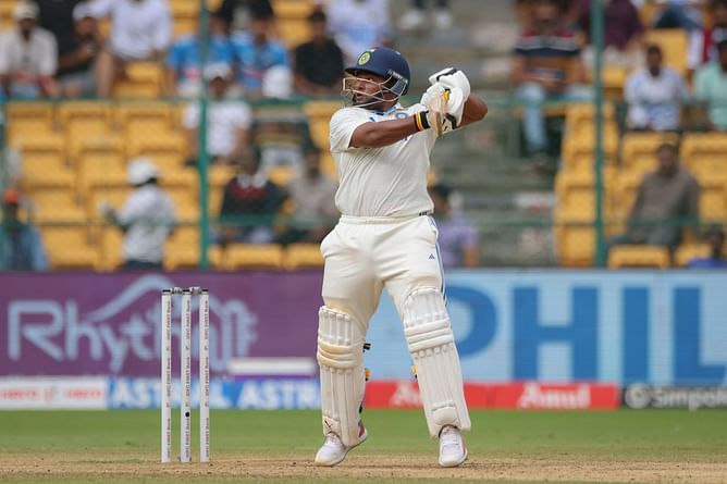 "SA needed 30 off 30 balls in WT20 finals" - Sanjay Manjrekar warns Kiwis after Day 3 of IND vs NZ 2024 1st Test