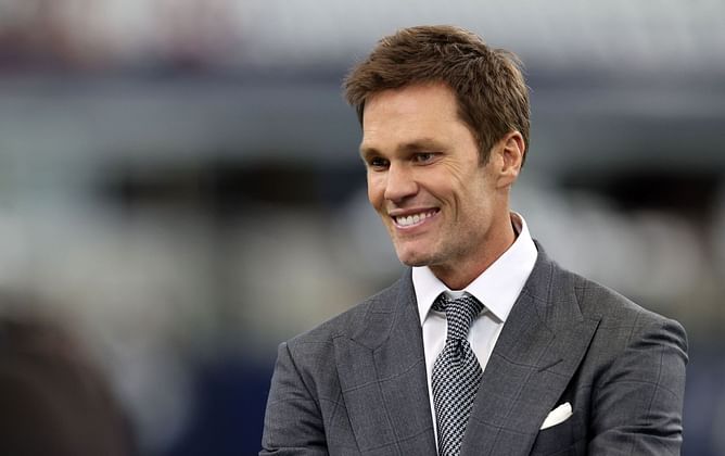Tom Brady disputes reports over restrictions in $375,000,000 Fox job after finalizing role as NFL owner with Raiders