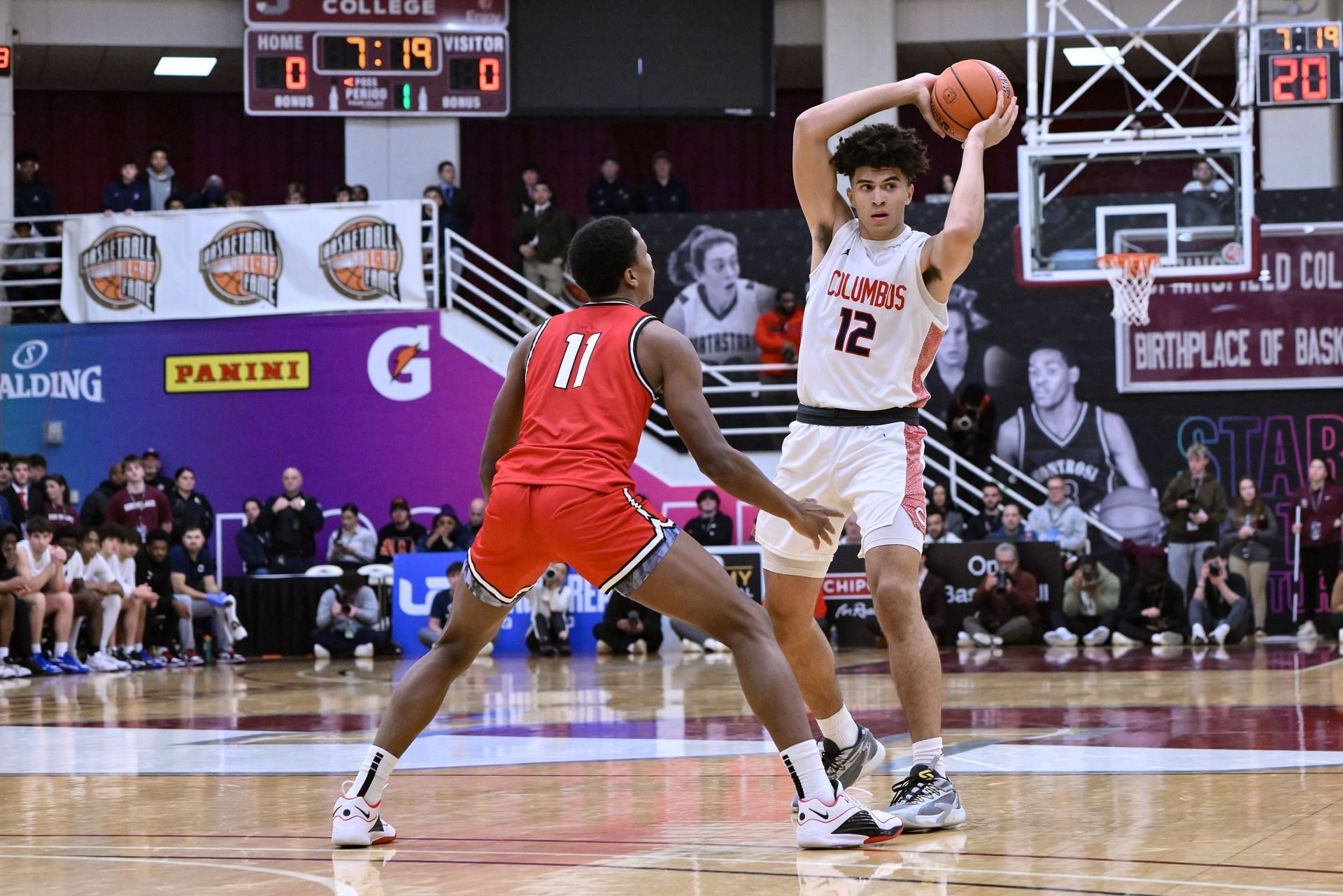 HIGH SCHOOL BASKETBALL: JAN 13 Hoophall Classic - Source: Getty