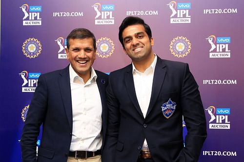Rajasthan Royals owner Manoj Badale (L) and Delhi Capitals owner Parth Jindal (R)