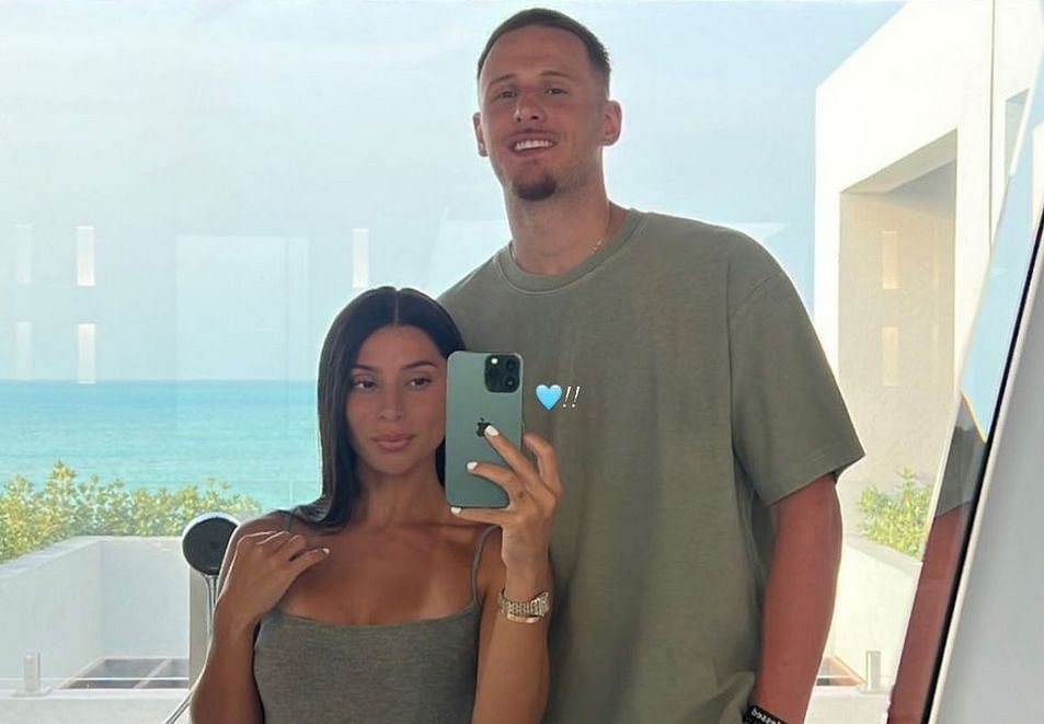 Donte DiVincenzo with Girlfriend