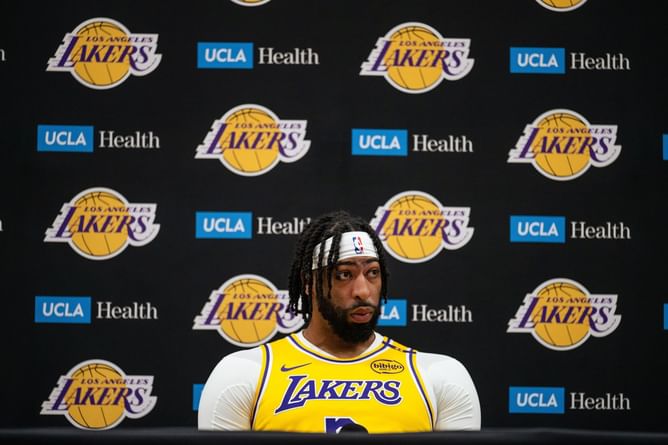 NBA insider speculates Anthony Davis could lose Lakers spot in a few years: "I wonder if AD is still even playing then"