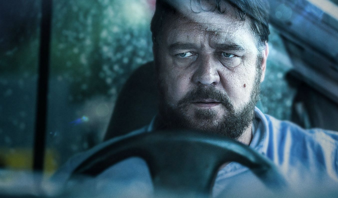 Russell Crowe as Tom Cooper (Image via Netflix)