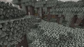 "Ground fog is genius": Minecraft fan turns Pale Garden spookier, community wants it to be official