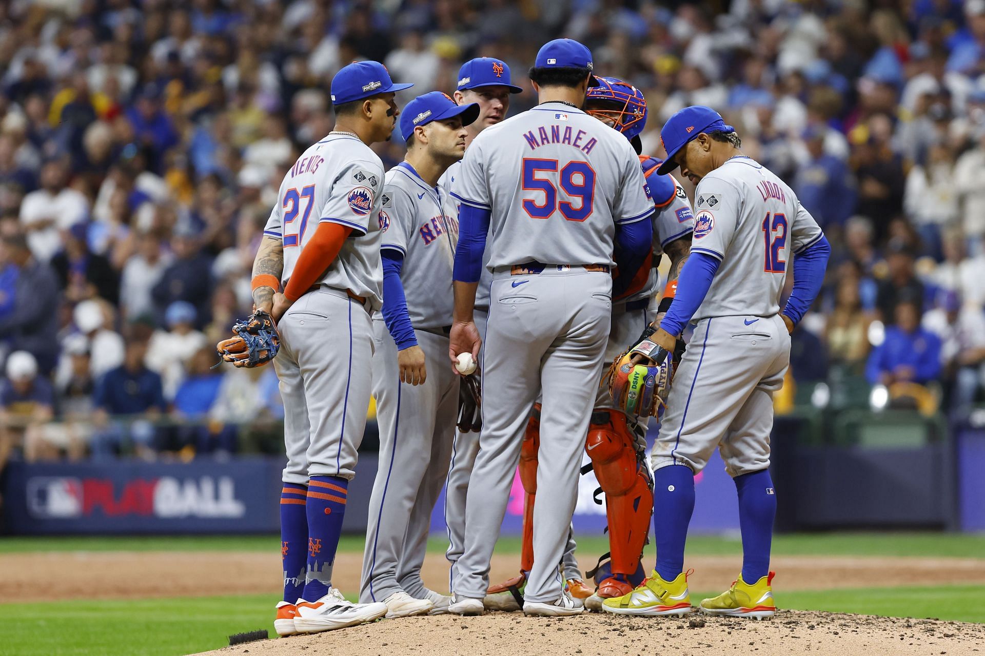 The Mets could face the Yankees if things fall right (Imagn)