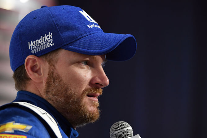 "I don't know if I'm seeing the 10/10" - Dale Earnhardt Jr. shares his take on superhit Homestead playoff race