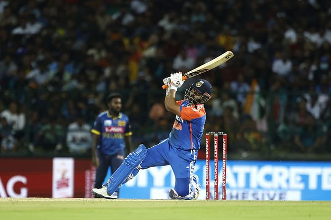"Salute Sir" - Rishabh Pant congratulates DSP Mohammed Siraj as picture of Indian pacer in police uniform goes viral