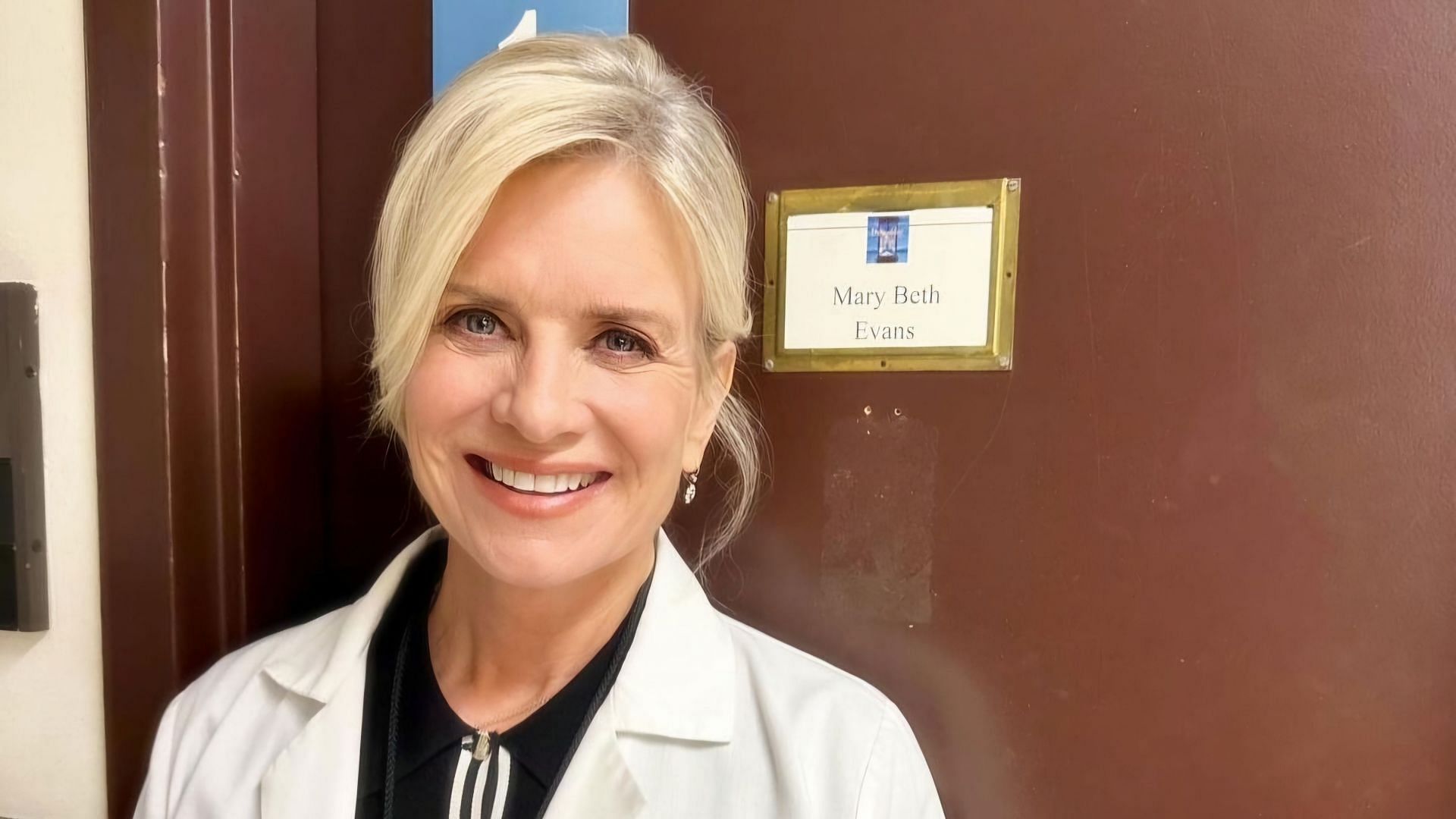 Mary Beth Evans as Kayla Brady in a BTS picture from Days of Our Lives (via @marybeth.evans / Instagram)