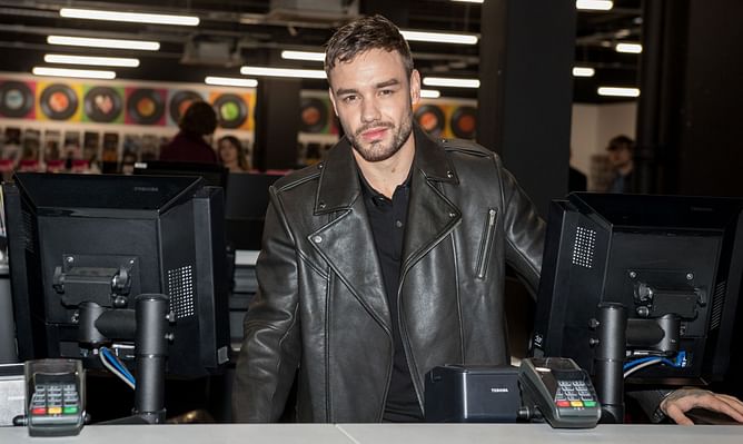 "He needed help, not to be sent up to his room" - Fans rue death of Liam Payne amid pink cocaine revelation as hotel staff come under scrutiny