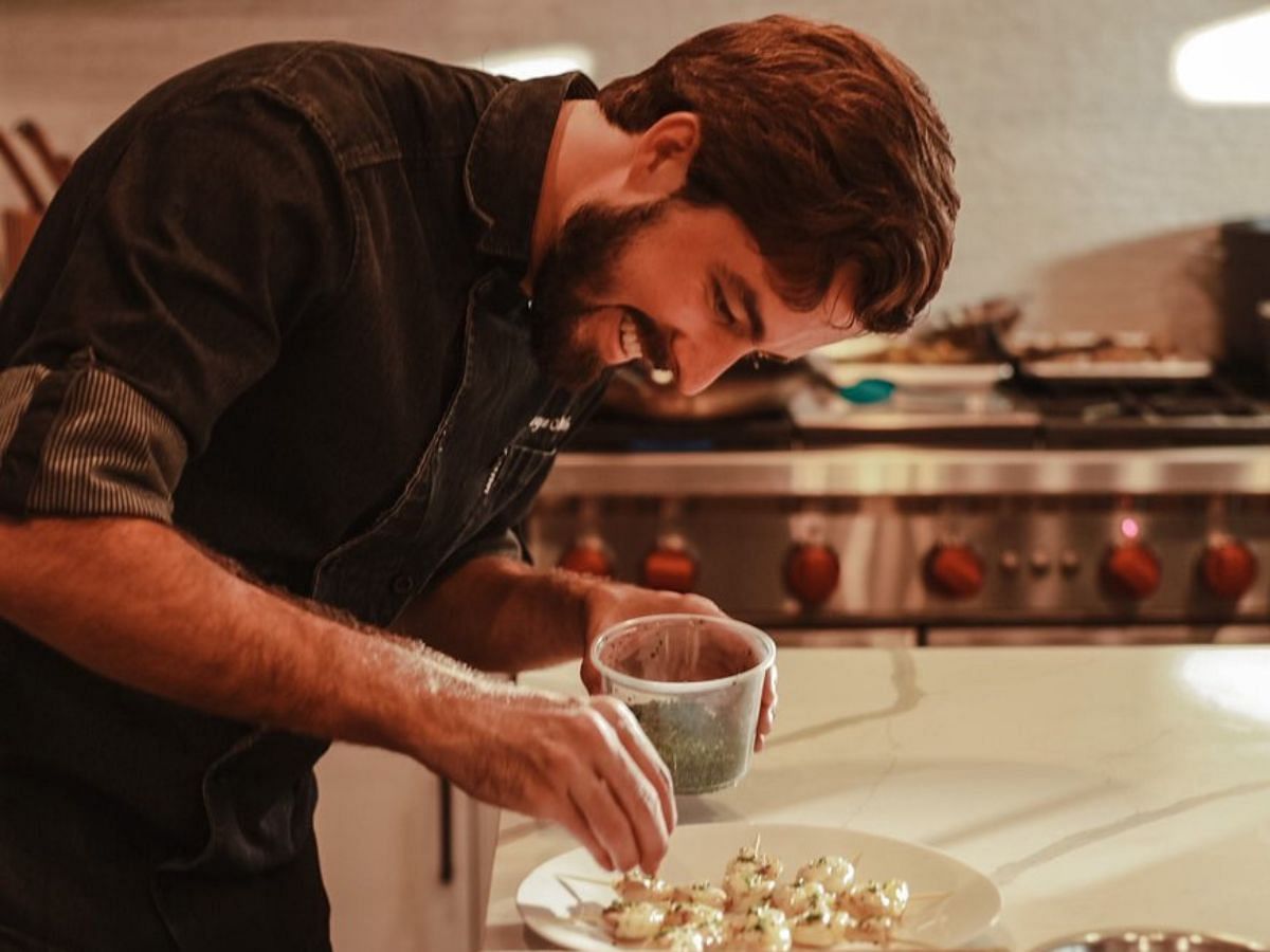 Chef Cloyce from Below Deck Sailing Yacht season 5 (Image via Instagram/@chefcloyce)