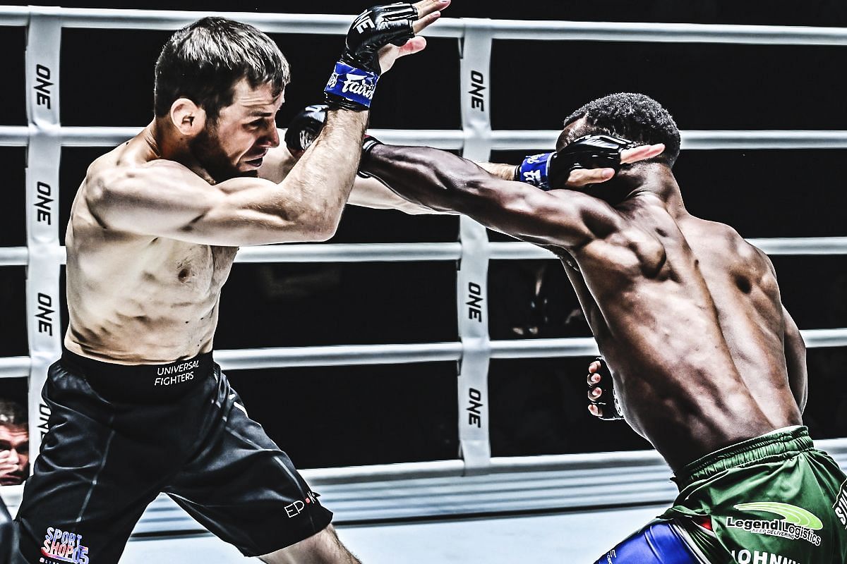 Bokang Masunyane vs Mansur Malachiev at ONE Fight Night 25. 