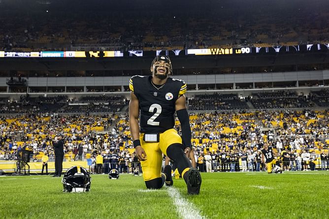 What happened to Justin Fields? Steelers QB gets taken out after brutal hit vs Cowboys