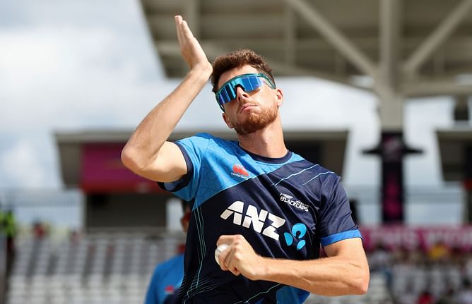 4 visiting left-arm spinners who have taken 7 or more wickets in an innings in a Test in India ft. Mitchell Santner