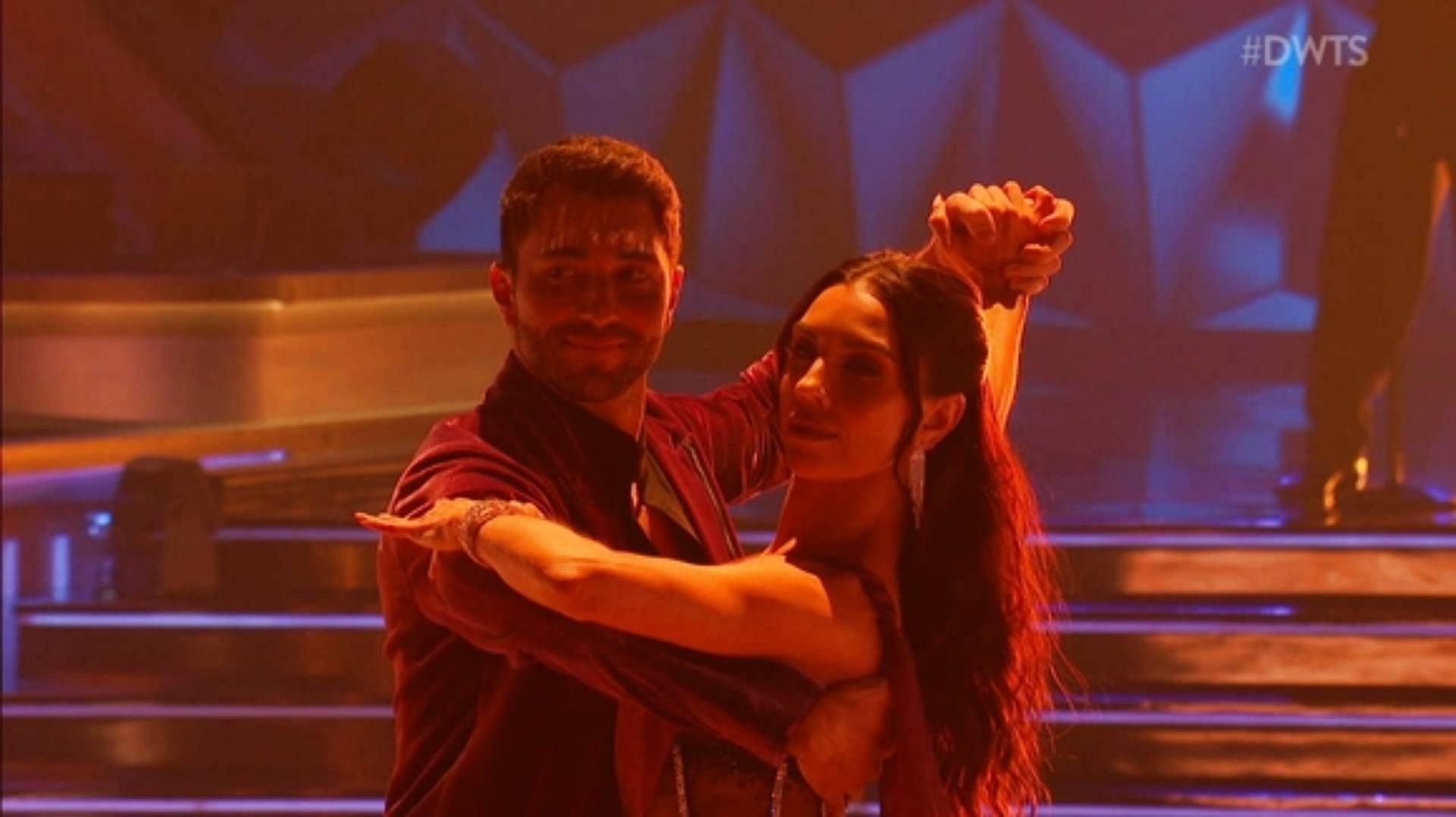 Dancing with the Stars - Joey &amp; Jenna (image via ABC)