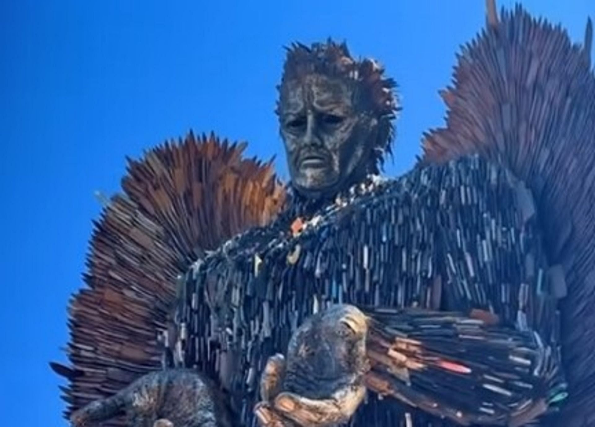 The Knife Angel (Image via YouTube/@QuestionArcade)