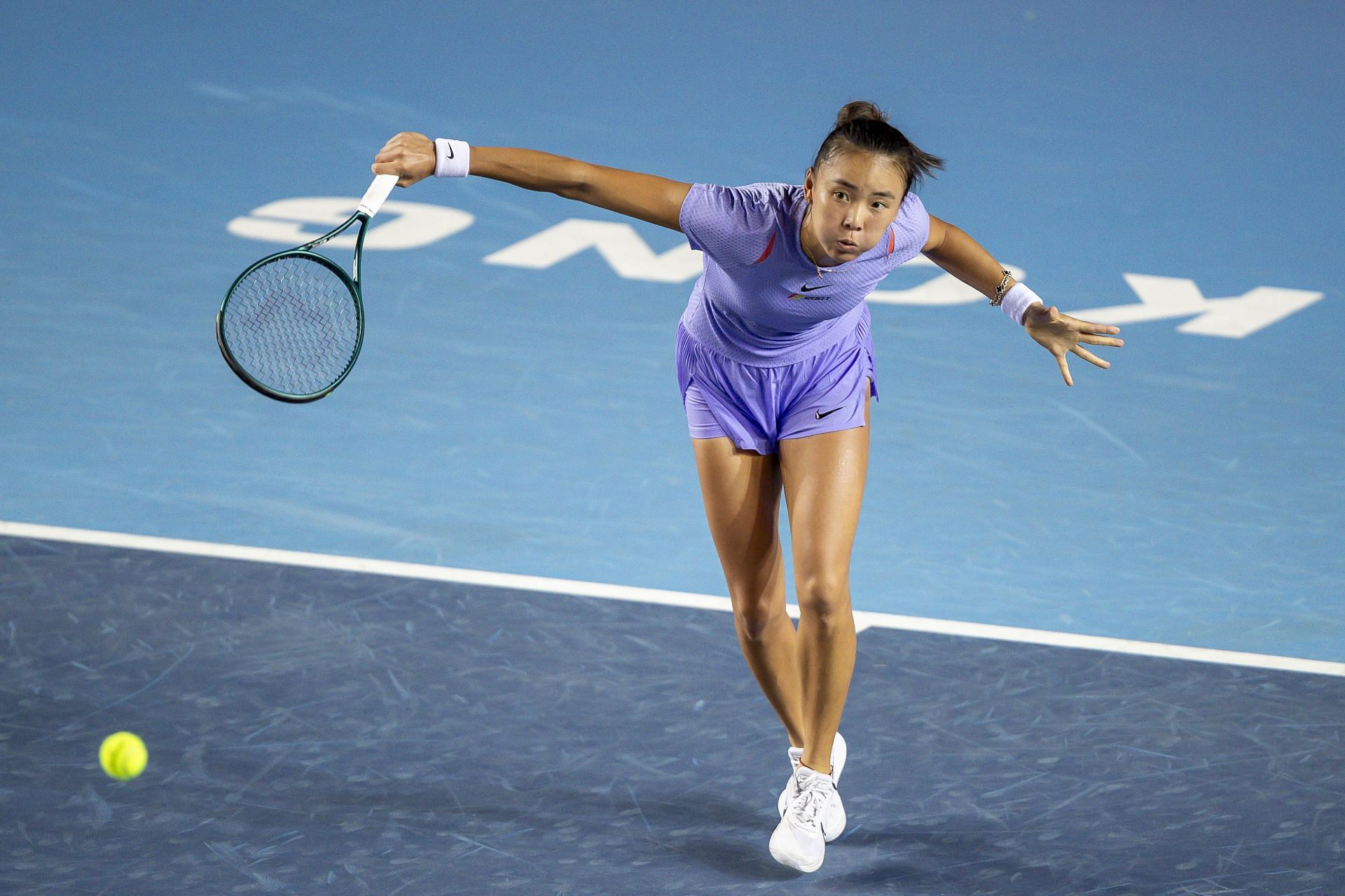 Yuan Yue in action at the 2024 Hong Kong Tennis Open (Picture: Getty)