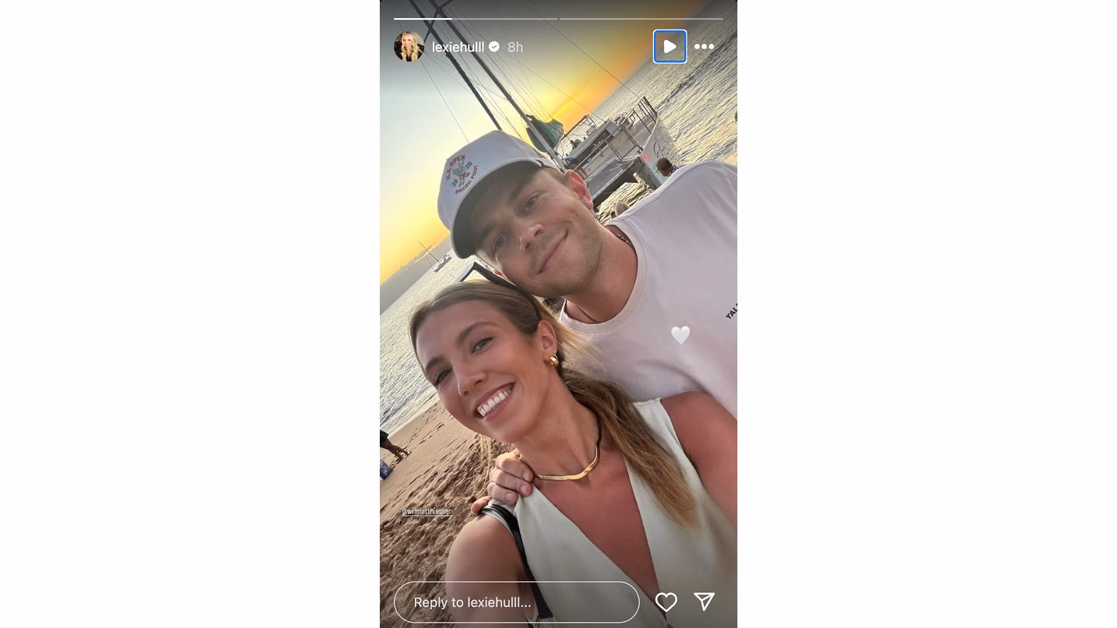 In Photos: Lexie Hull all smiles in a beach selfie with boyfriend Will
