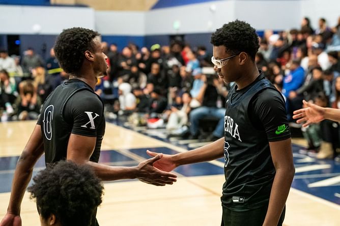 "If their names weren’t James we’d have no clue": Hoops fans react to UCF Knights' players choosing between LeBron James' sons Bronny and Bryce James