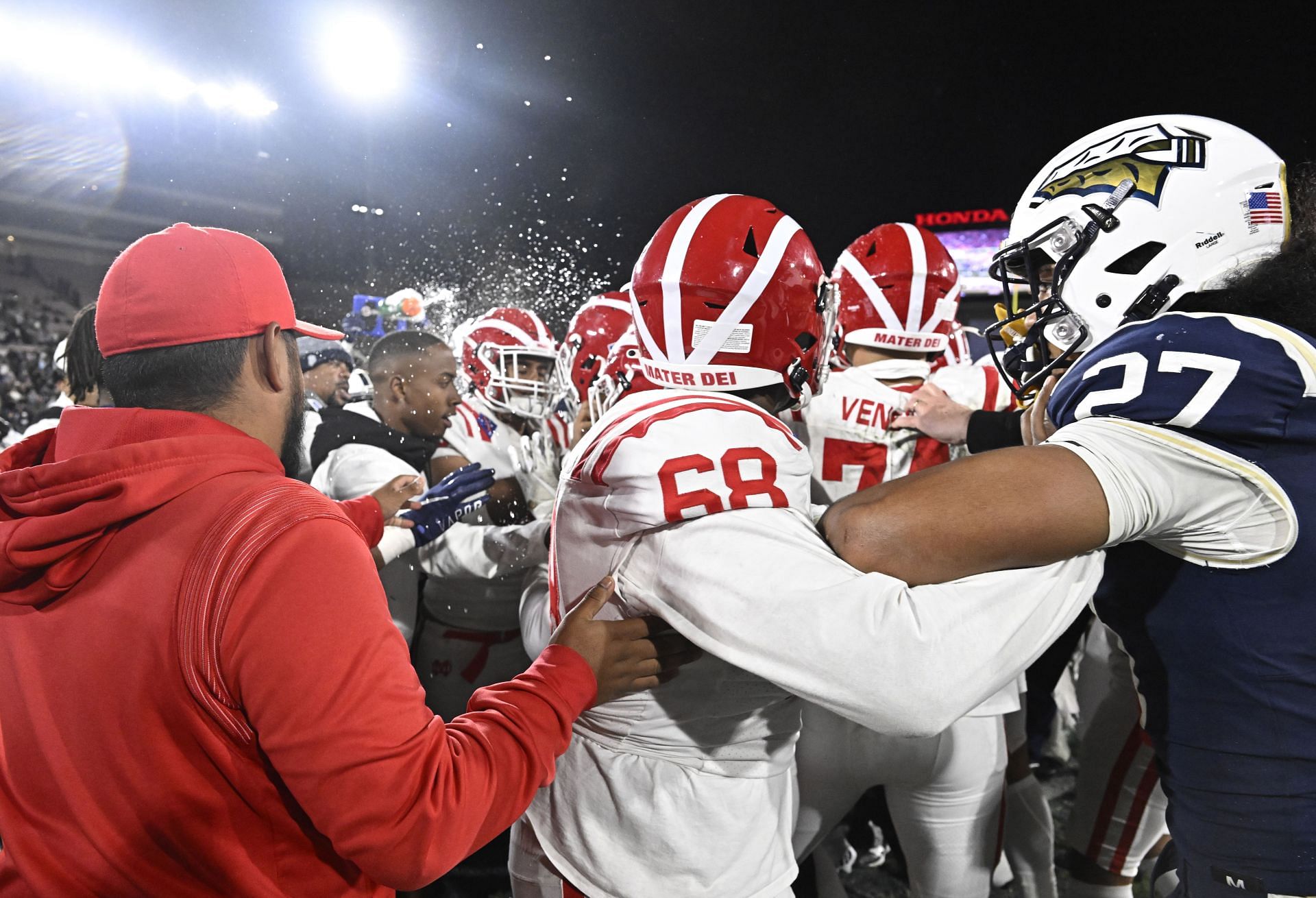 St. John Bosco defeated Mater Dei Monarchs 24-22 during a CIF-SS Division 1 championship game at the Rose Bowl. - Source: Getty