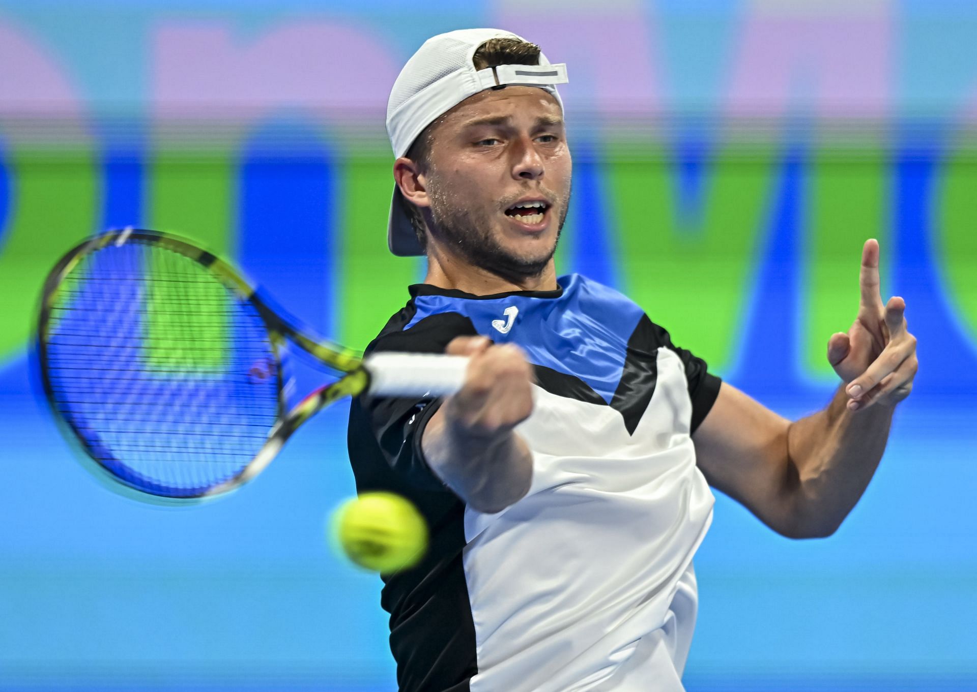 Muller plays a forehand in the Qata Open - Source: Getty