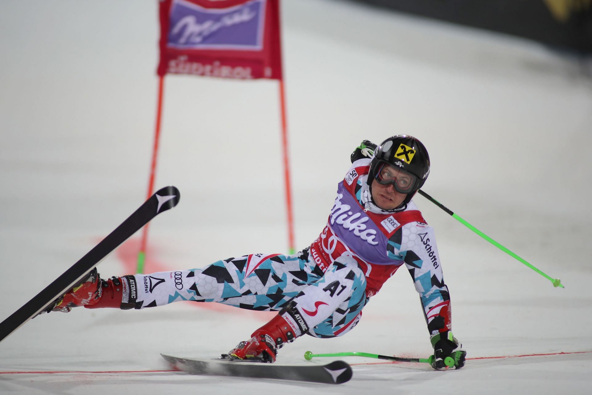 Hirscher during a giant slalom event at the 2016 Audi FIS Alpine Ski World Cup (Image via: Getty Images)