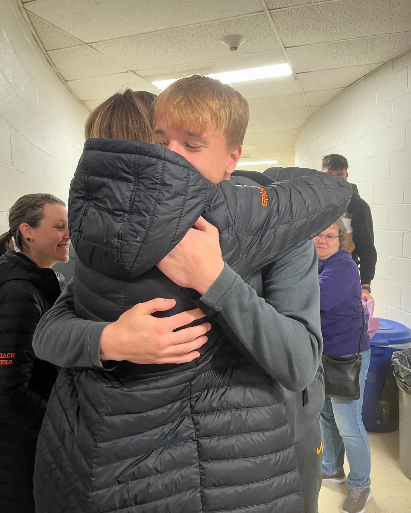 Cooper Flagg&#039;s twin brother Ace shares romantic snaps with SJU center Lizzy Gruber to celebrate their 2nd anniversary (Image: Ace Flagg IG)