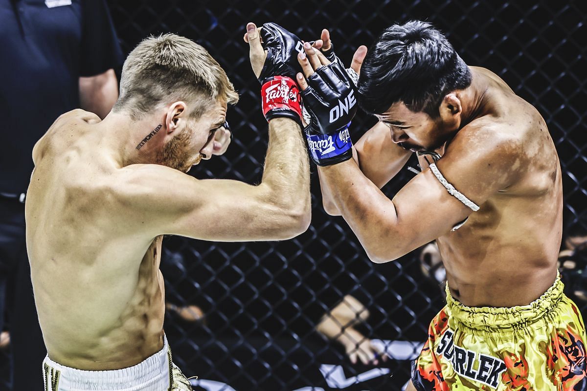 Jonathan Haggerty and Superlek Kiatmoo9 - Photo by ONE Championship