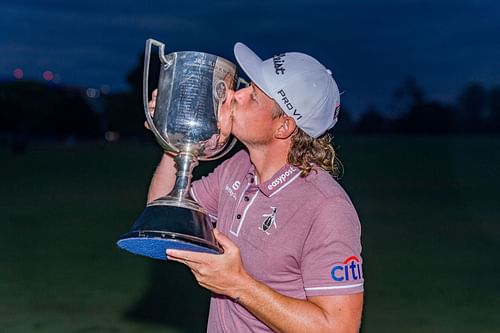 Cameron Smith poses after winning the 2022 Australian PGA Championship (Image Source: Getty)