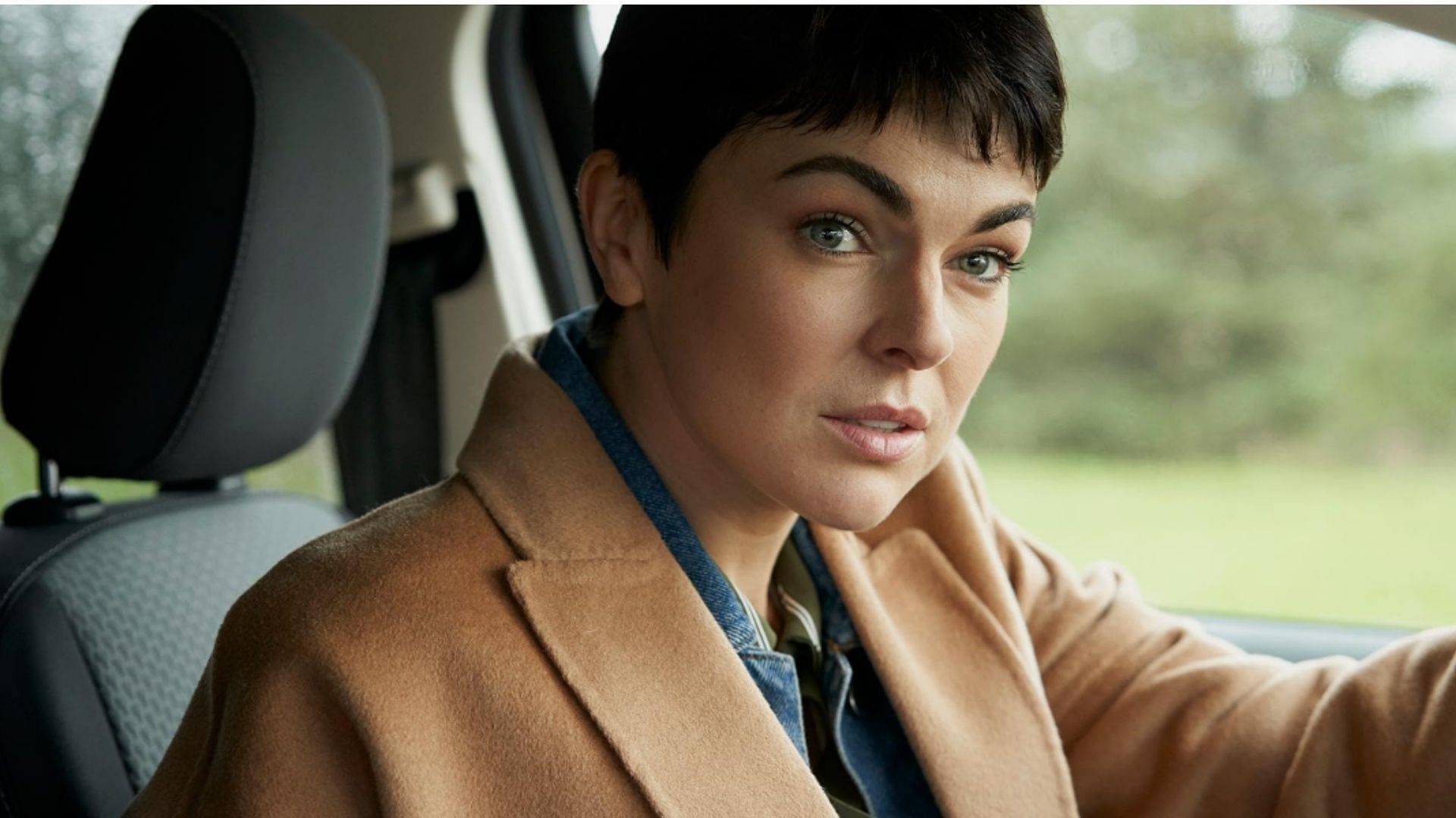 Serinda Swan as Dr. Jenny Cooper in the Coroner (Image via Hulu)