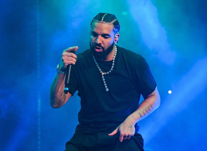 "He's trying to beat those allegations": Internet reacts as Drake unfollows Diddy as victim list piles up