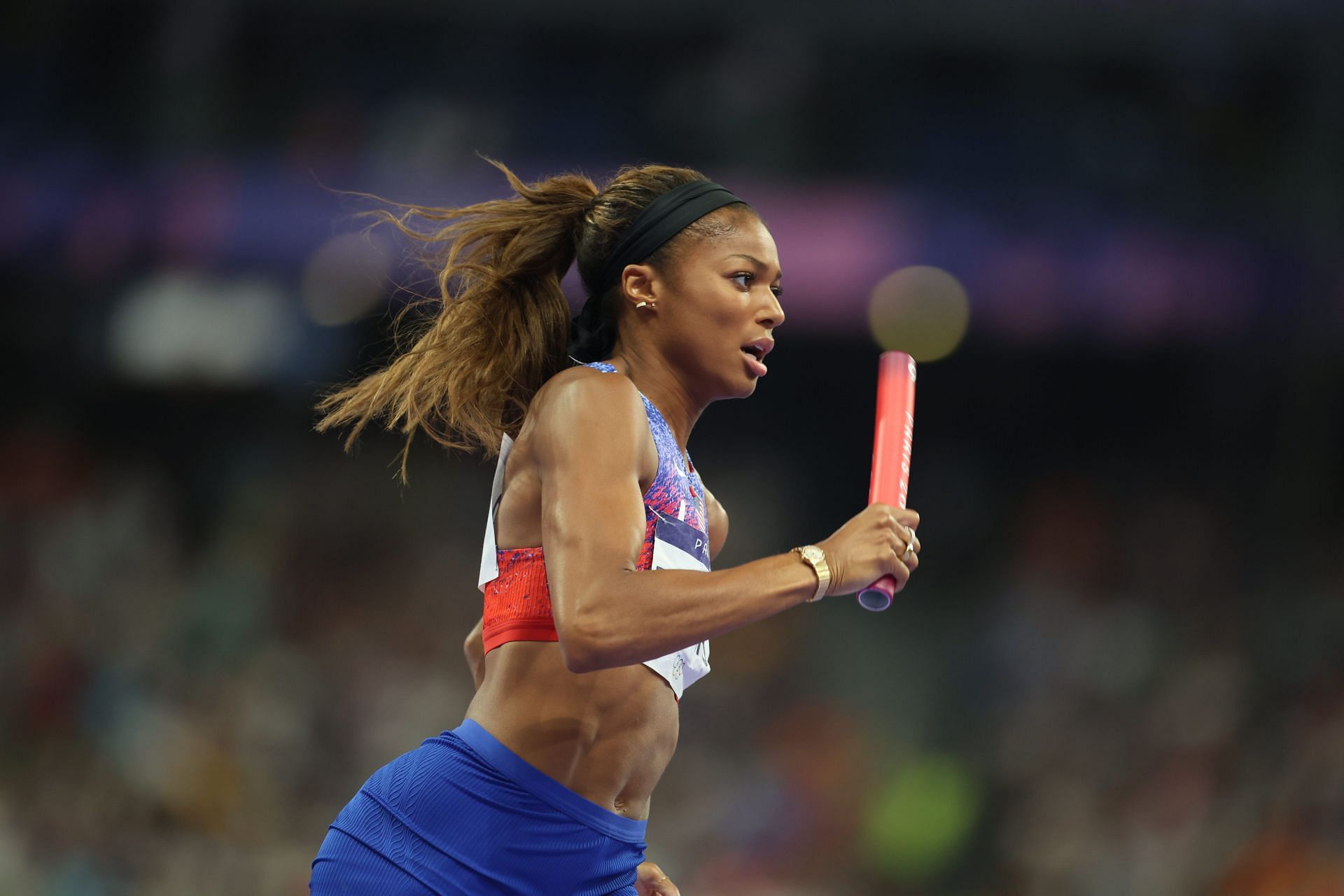 Gabby Thomas in action during the women&#039;s 4x400m relay finals at the Paris Olympics [Image Source: Getty]