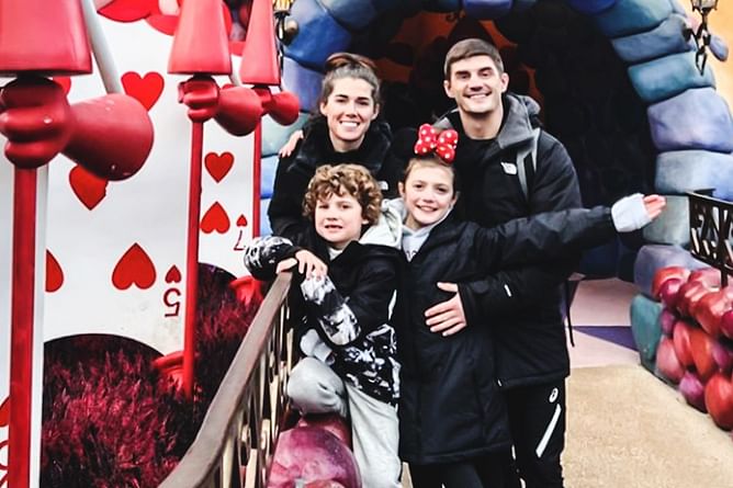 Jacob Smith says recharging with family after hard training is necessary: “That’s all what Sundays are about for me”