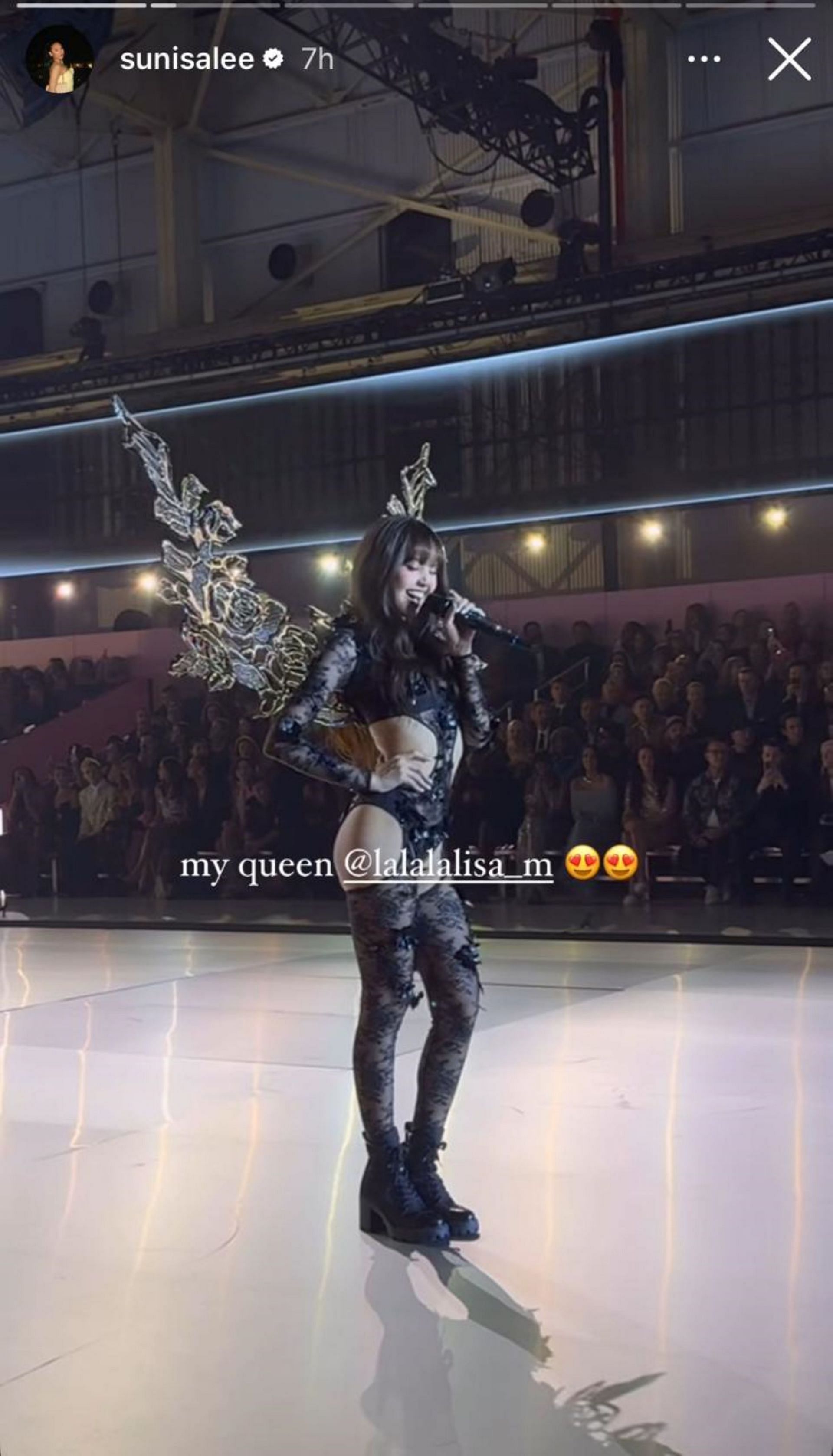 Suni Lee in awe of Lalisa at Victoria&#039;s Secret Fashion Show; @sunisalee