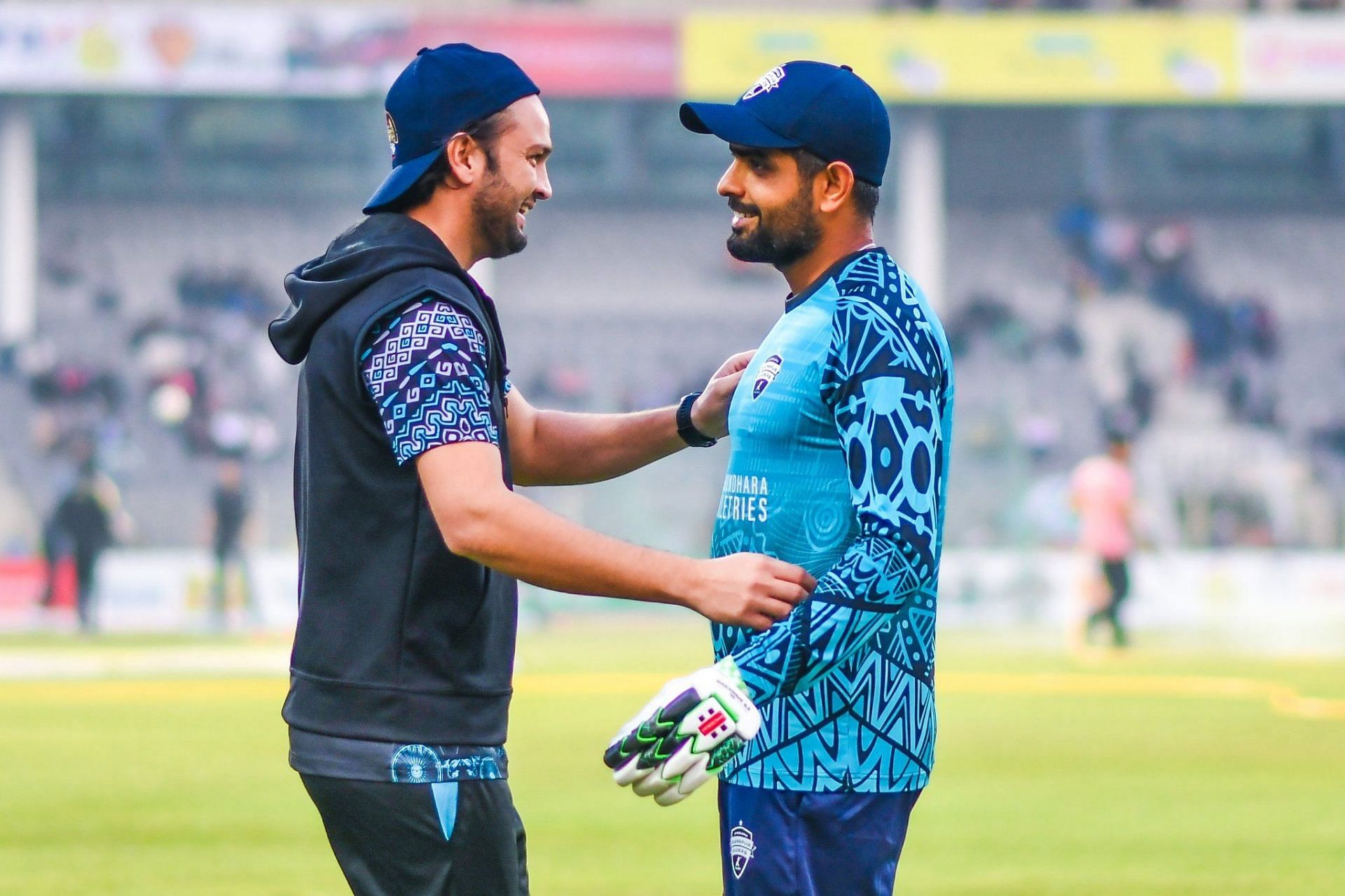 उस्मान कादिर और बाबर आजम (Photo Credit - @Qadircricketer)