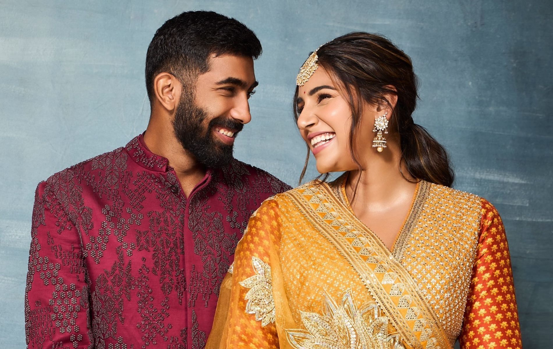 Jasprit Bumrah (L) with his wife Sanjana Ganesan. (Pic: Instagram/@jaspritb1)