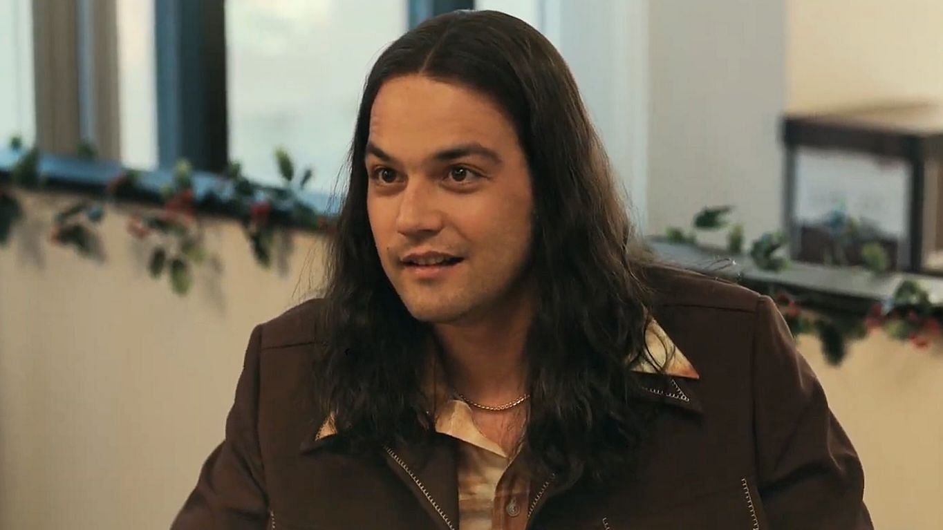 Daniel Zovatto as Rodney Alcala in a still from Woman of the Hour (via Netflix / YouTube)