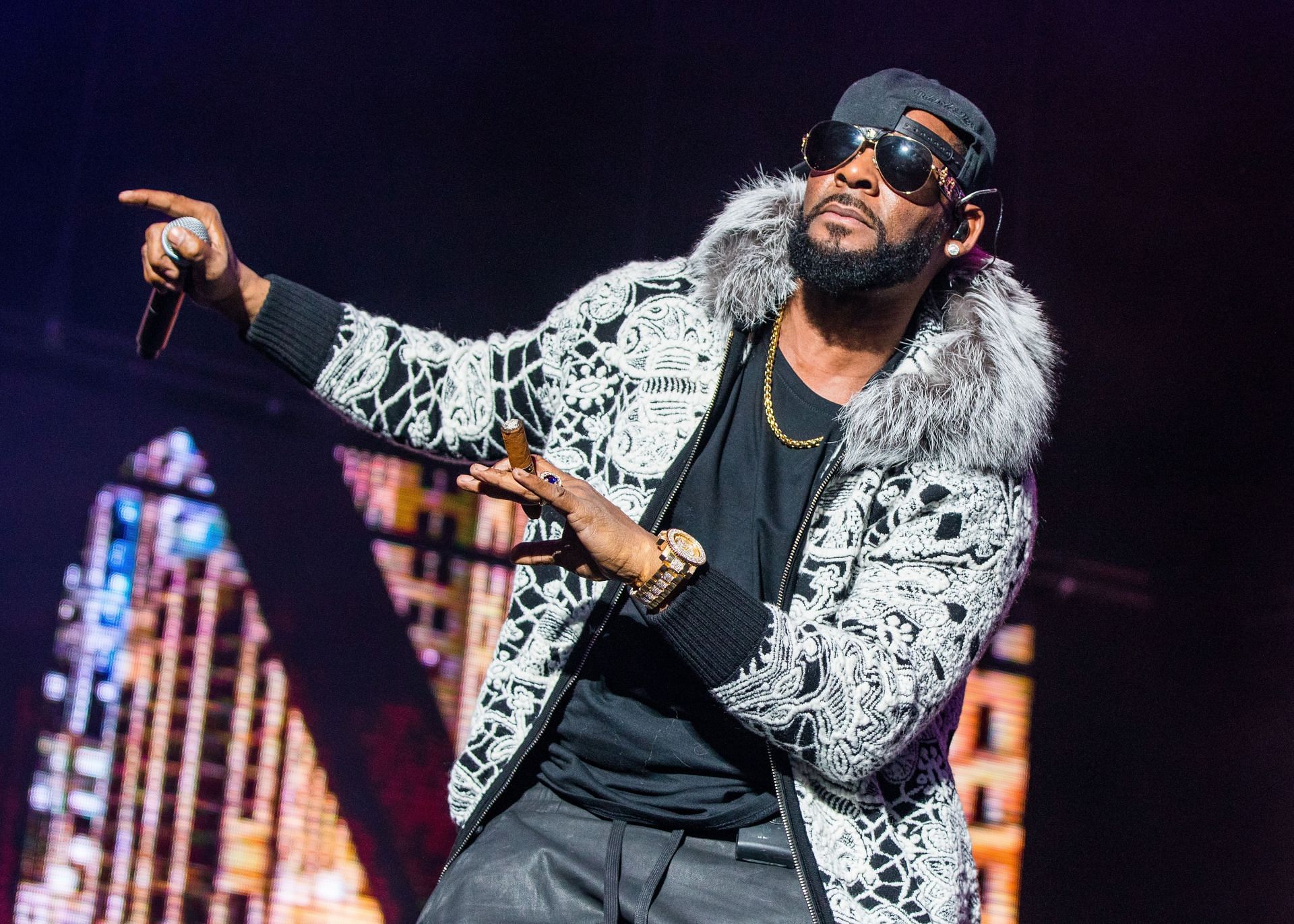 R Kelly In Concert - Detroit, MI - Source: Getty