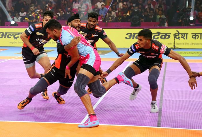 MUM vs JAI Dream11 Prediction: 3 surprise picks for today's Pro Kabaddi 2024 match - October 31, 2024