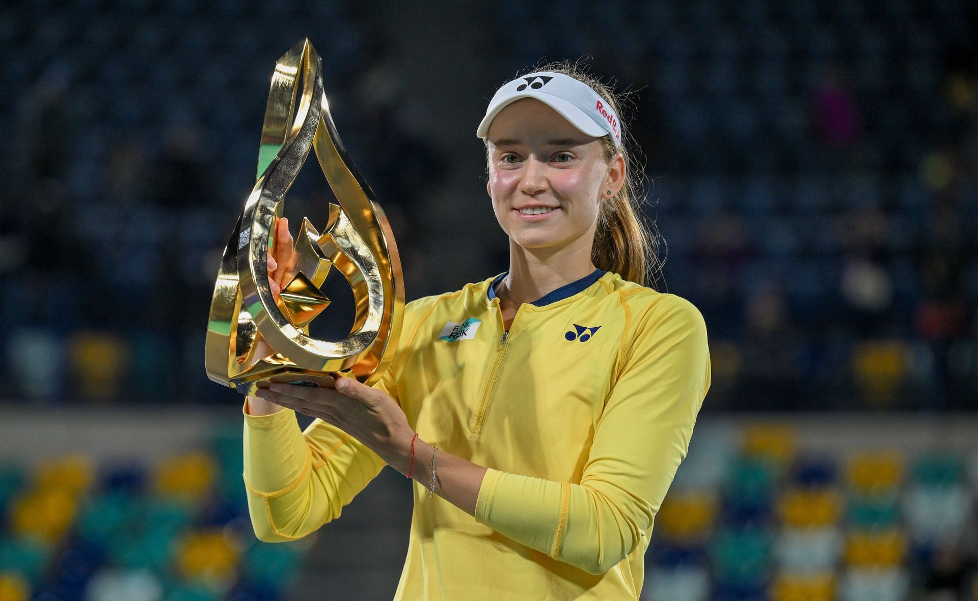 Elena Rybakina at the Abu Dhabi Open 2024. (Photo: Getty)