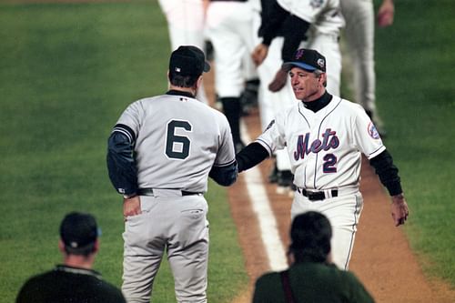 Yankees manager Joe Torre and Mets manager Bobby Valentine shake hands in game 5 of the 2000 World Series - Source: Getty