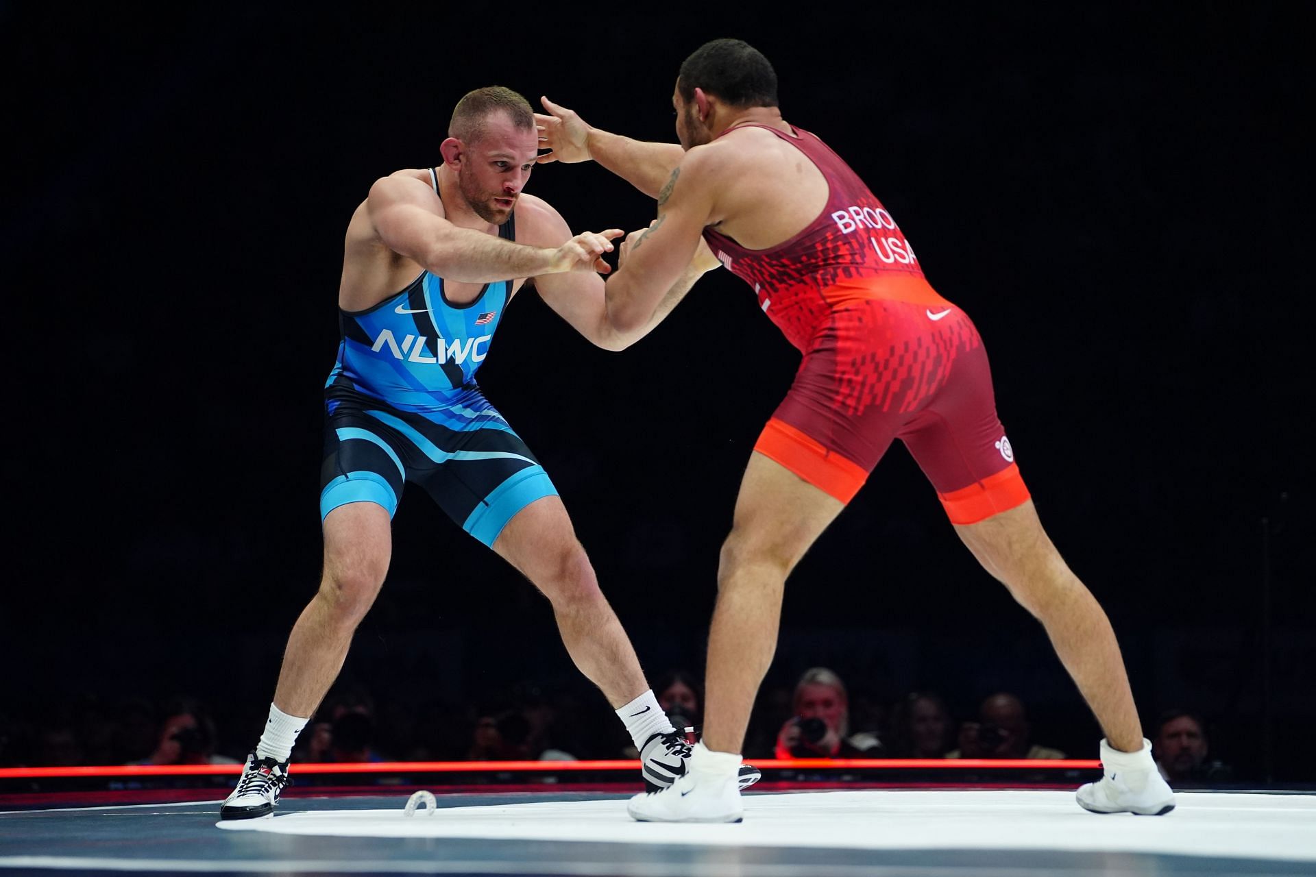 Aaron Brooks (red) and David Taylor (blue) at Olympic Wrestling Team Trials (Image via Getty Images)