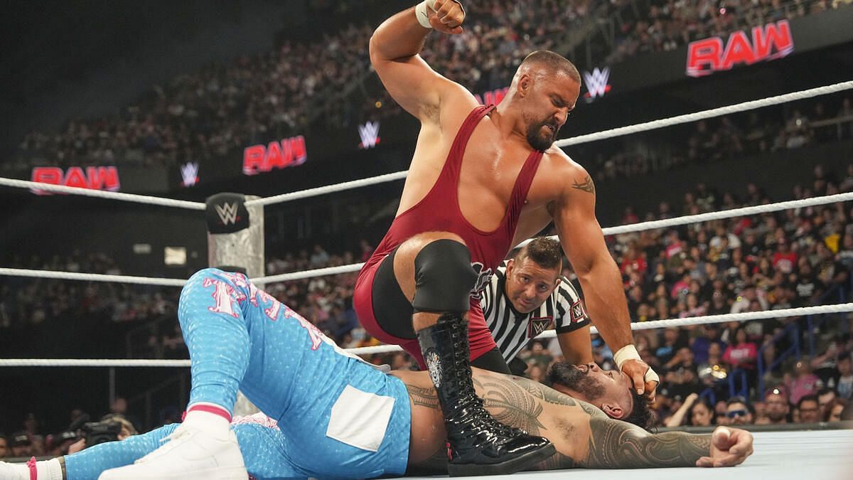 Bron Breakker and Jey Uso during their RAW match. [Image via WWE.com]