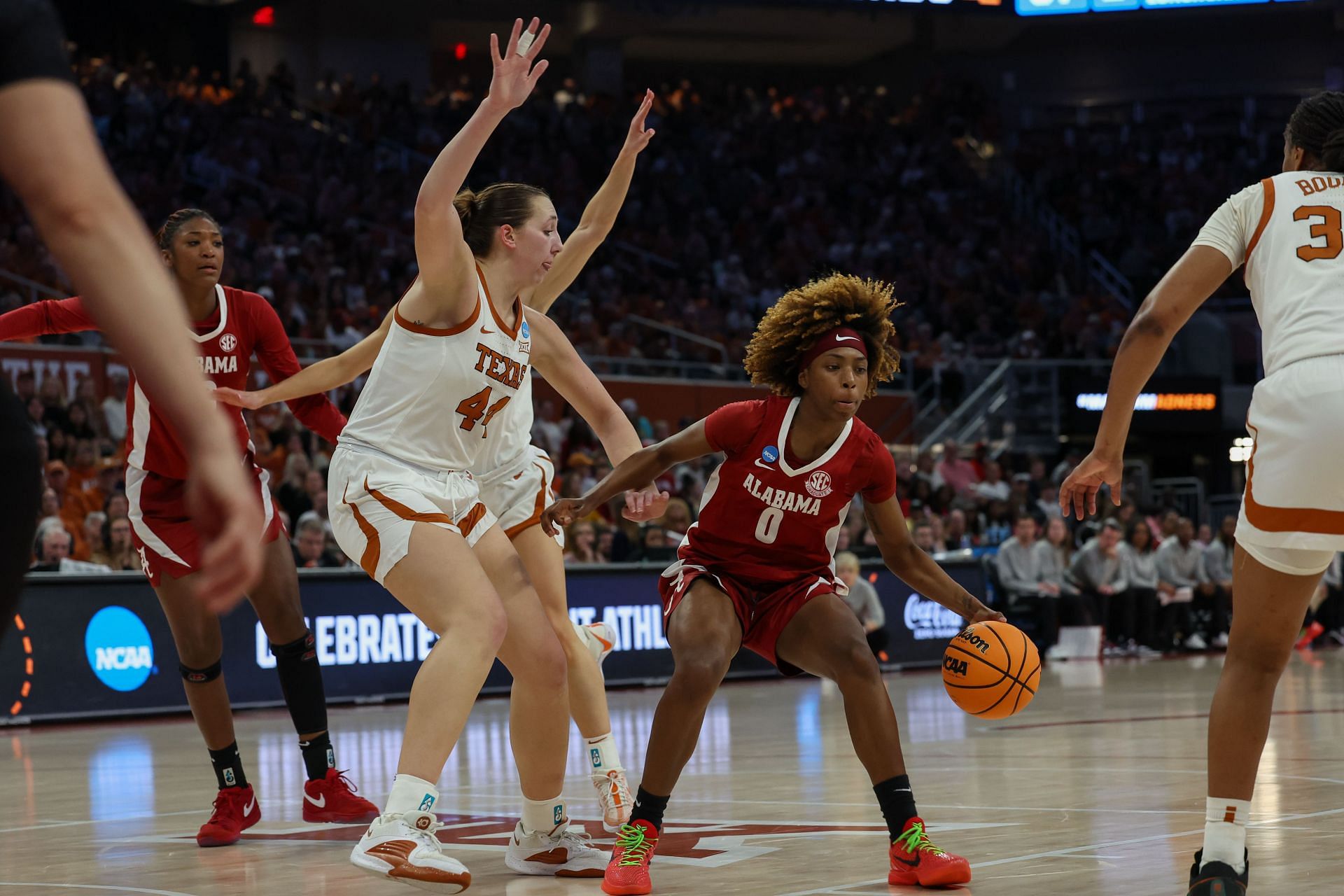 NCAA BASKETBALL: MAR 24 Div I Women