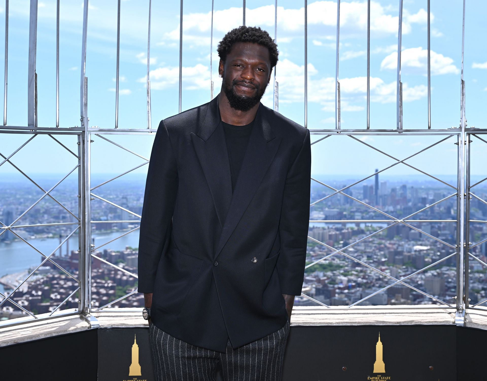 Julius Randle Lights the Empire State Building in Honor of Memorial Sloan Kettering&#039;s MSK for NYC Campaign