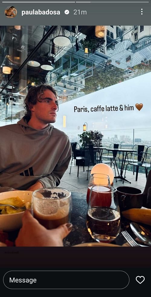 Paula Badosa's Instagram Story featuring Stefanos Tsitsipas in a Parisian cafe (Source: Instagram/Paula Badosa)