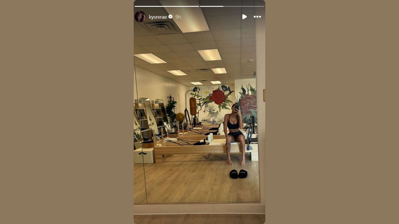 Kysre Gondrezick gave her fans a sneak peek of her workout. (Credits: @kysrerae/Instagram)