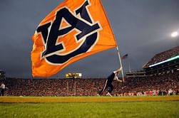 Four-star Auburn RB commit Alvin Henderson breaks decades-old rushing record in Alabama
